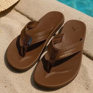 EUC American Eagle Outfitters Tan Men's Flip-Flops Size 11